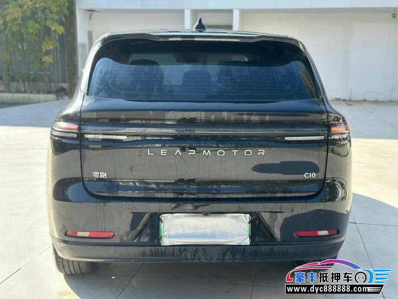 24年零跑C10轿车抵押车出售