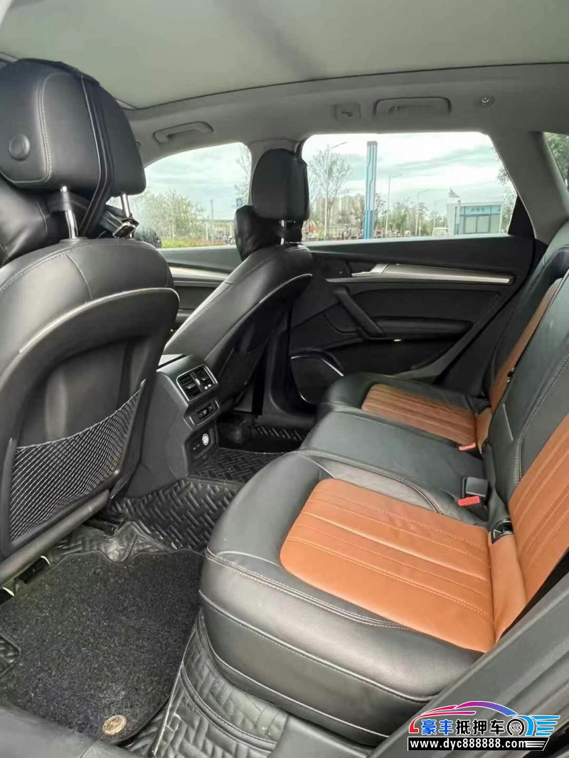 20年奥迪Q5轿车抵押车出售