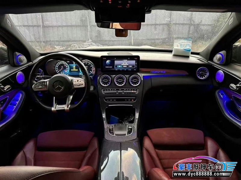 19年奔驰C轿车抵押车出售