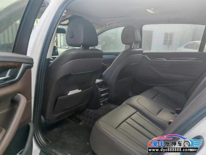 19年宝马5系轿车抵押车出售