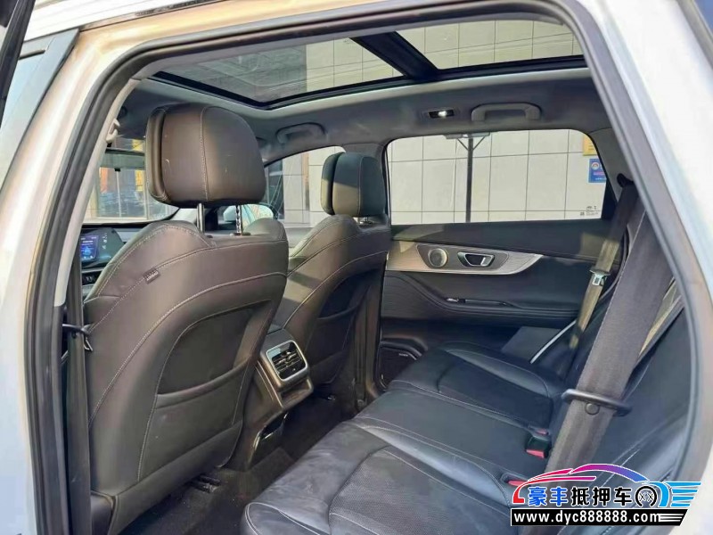 23年奇瑞瑞虎8轿车抵押车出售