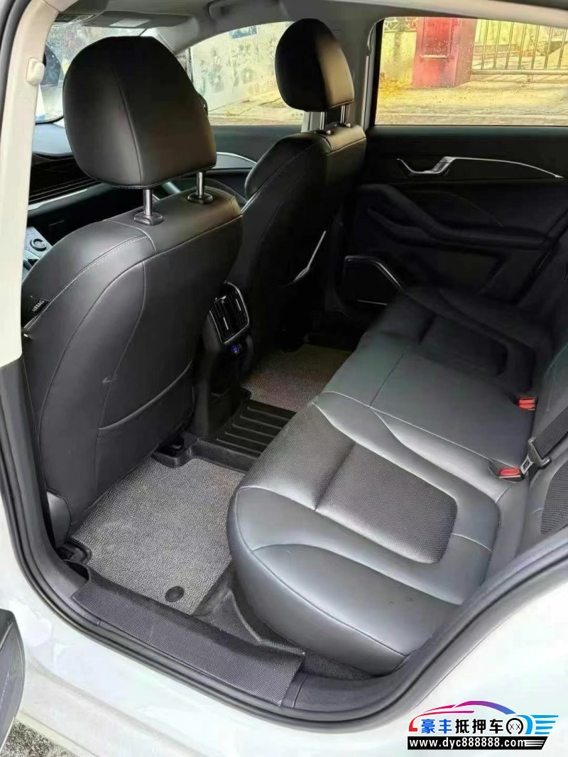 24年奔腾B70轿车抵押车出售