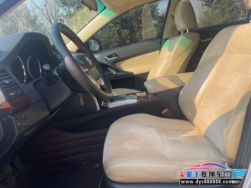 15年丰田锐志轿车抵押车出售