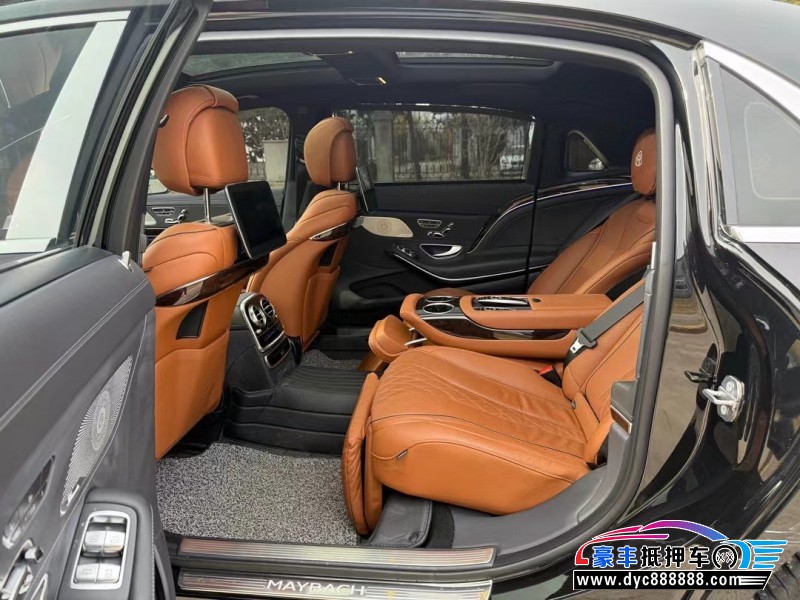 20年奔驰迈巴赫S级轿车抵押车出售