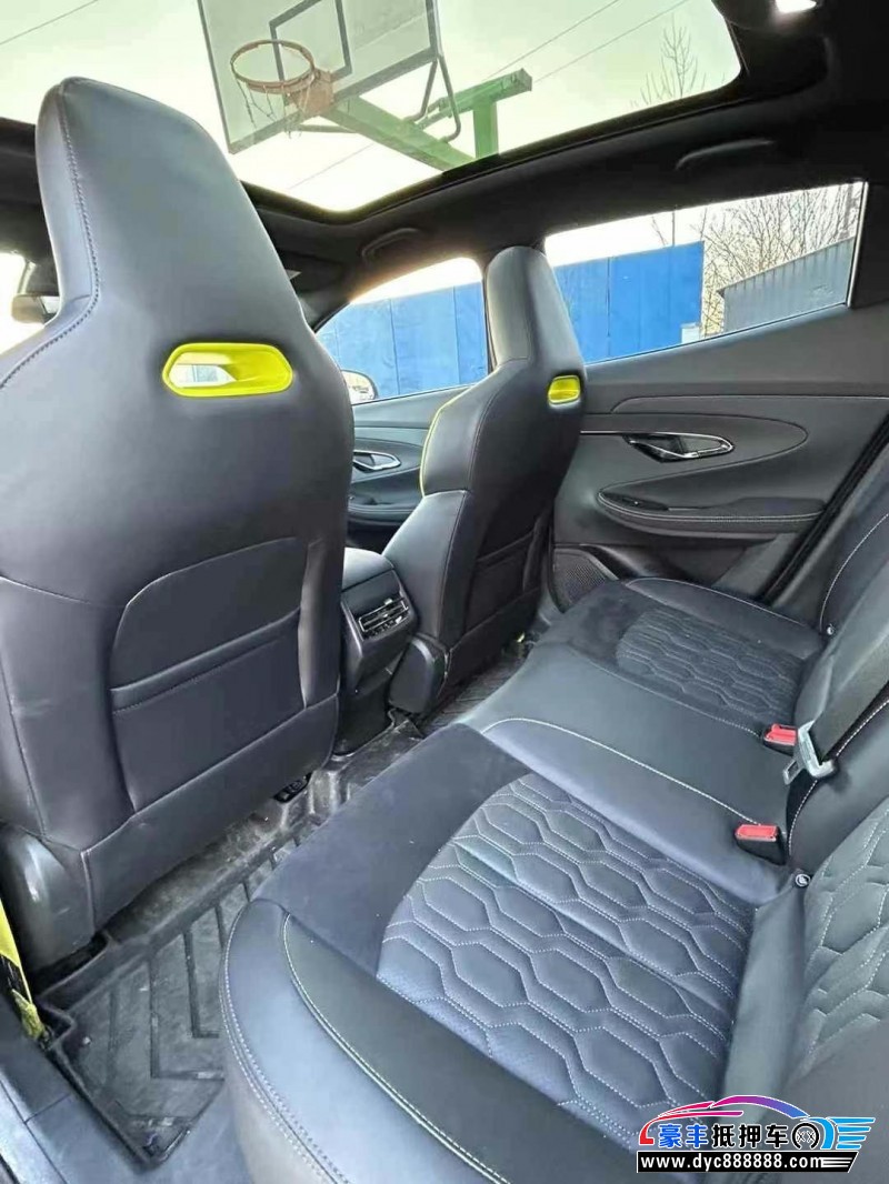 22年长安长安UNI轿车抵押车出售