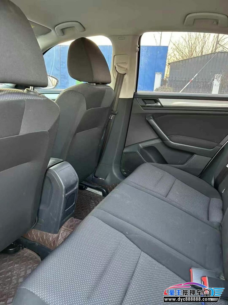 21年大众宝来轿车抵押车出售