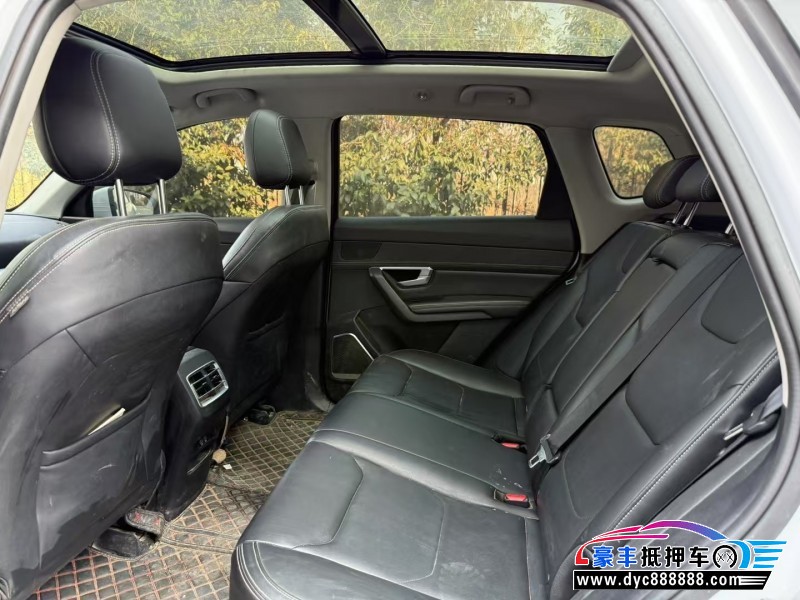 20年比亚迪宋轿车抵押车出售