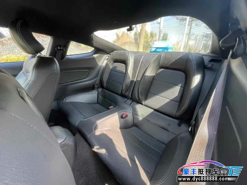 18年福特野马轿车抵押车出售