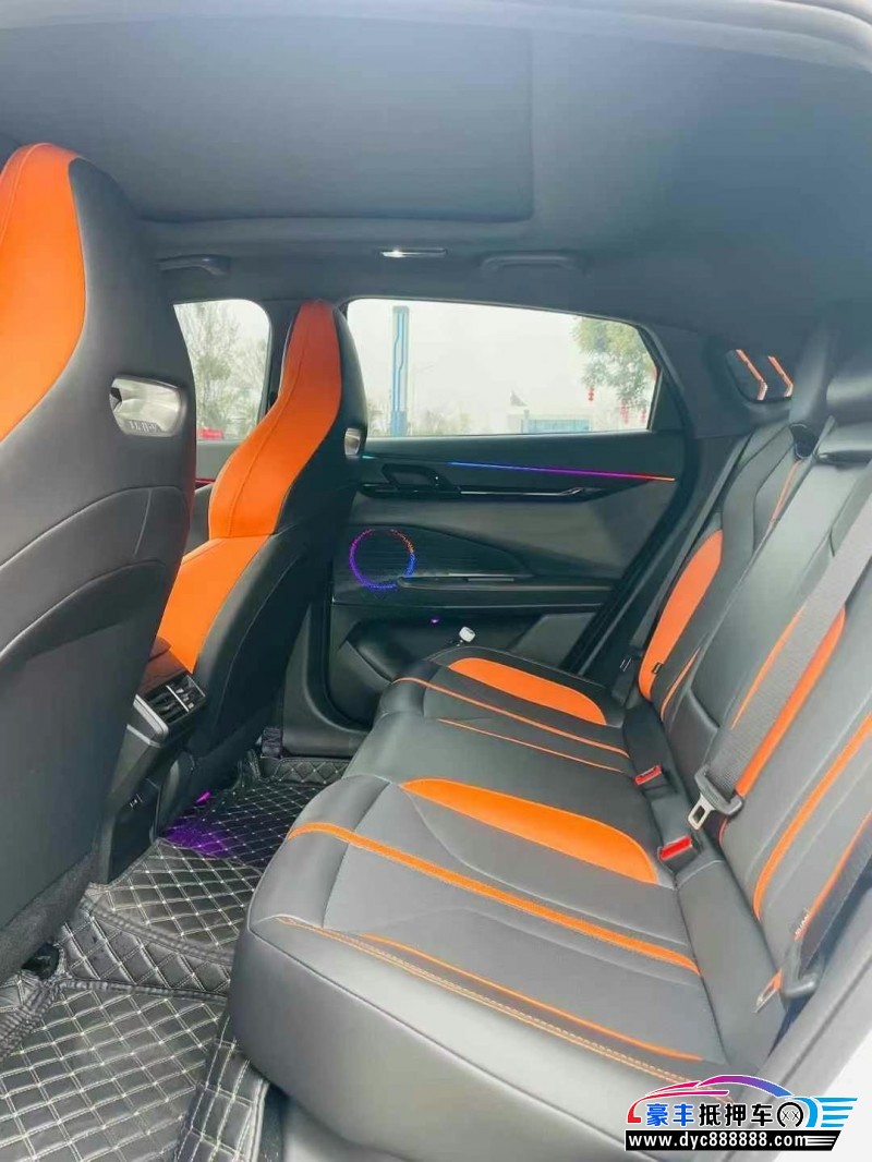 24年长安长安UNI轿车抵押车出售