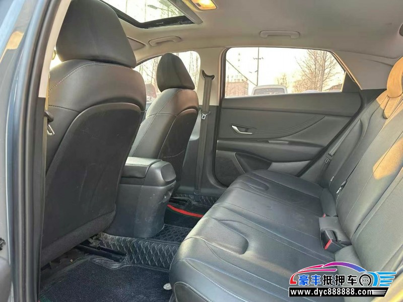 21年现代伊兰特轿车抵押车出售