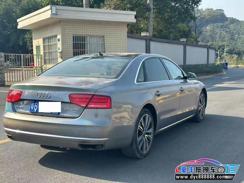 11年奥迪A8L轿车抵押车出售