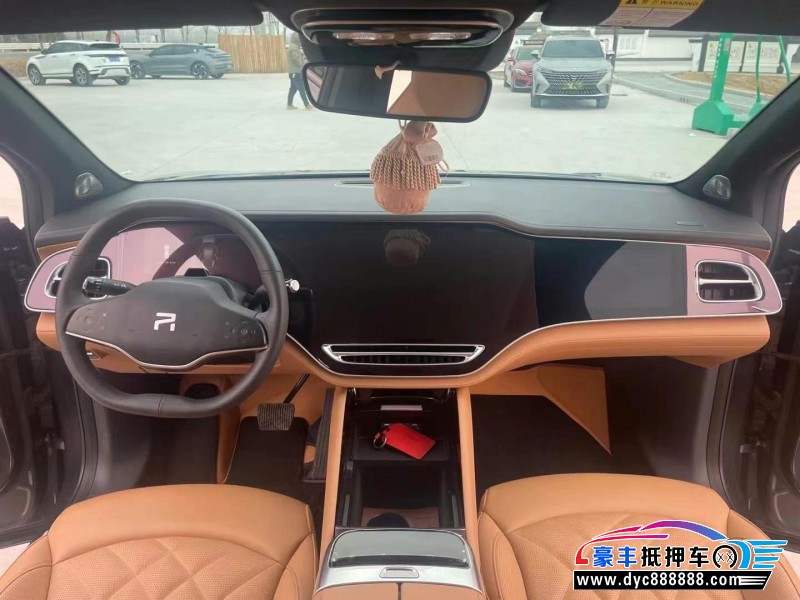 24年非凡R7轿车抵押车出售