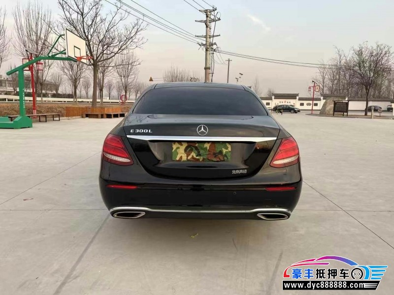 19年奔驰E轿车抵押车出售