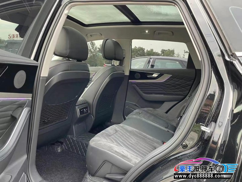 22年红旗HS5轿车抵押车出售