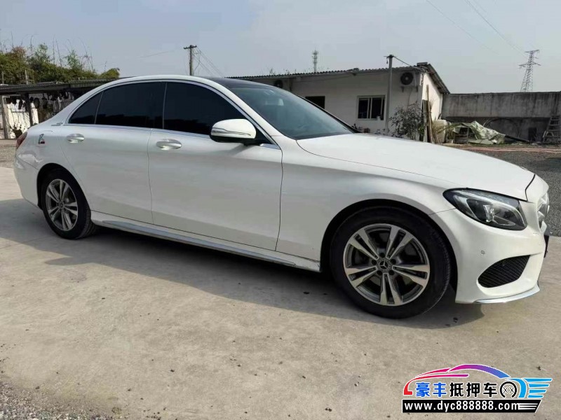 18年奔驰C轿车抵押车出售