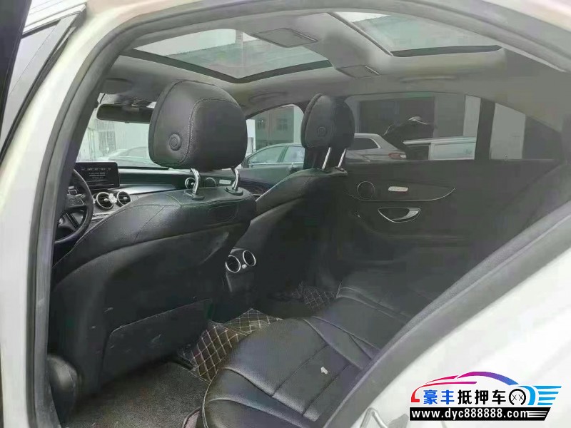 17年奔驰C轿车抵押车出售