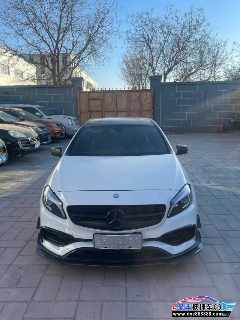 15年奔驰A轿车抵押车出售