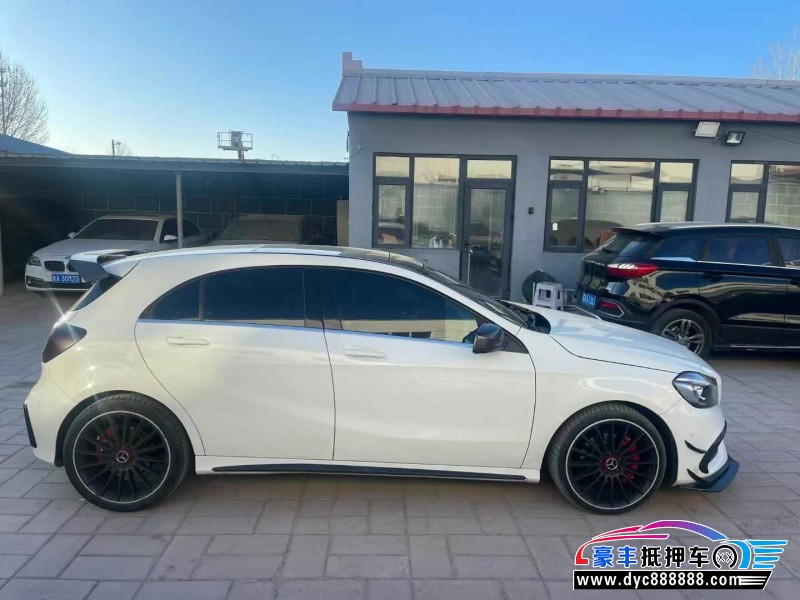 15年奔驰A轿车抵押车出售