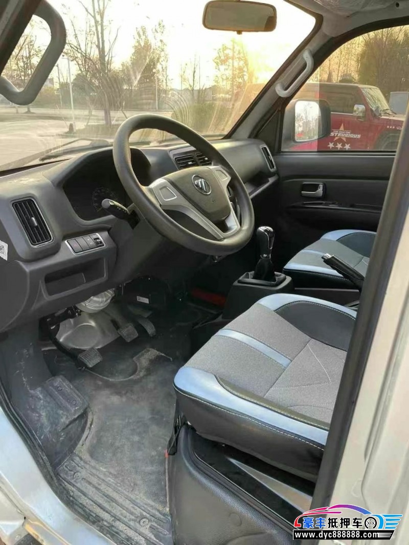 23年福田祥菱轿车抵押车出售