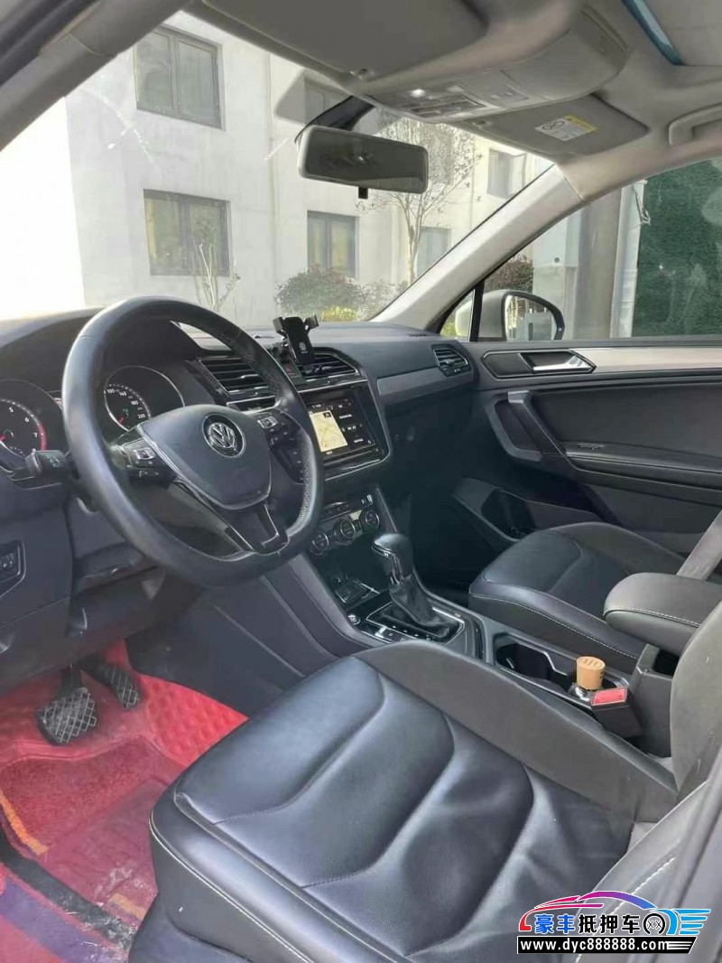 20年大众途观轿车抵押车出售