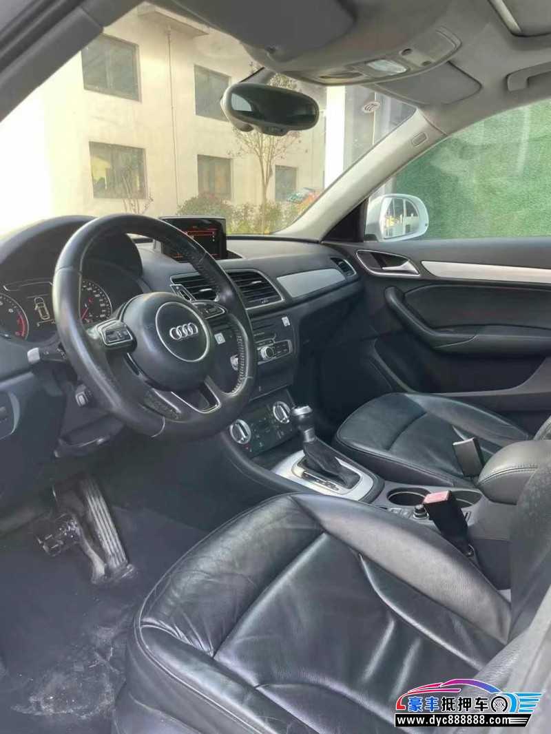 13年奥迪Q3轿车抵押车出售
