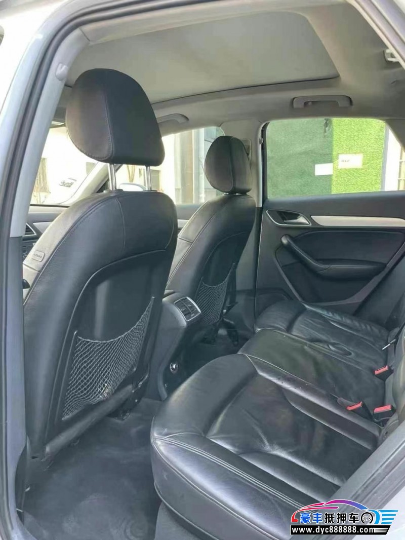 13年奥迪Q3轿车抵押车出售