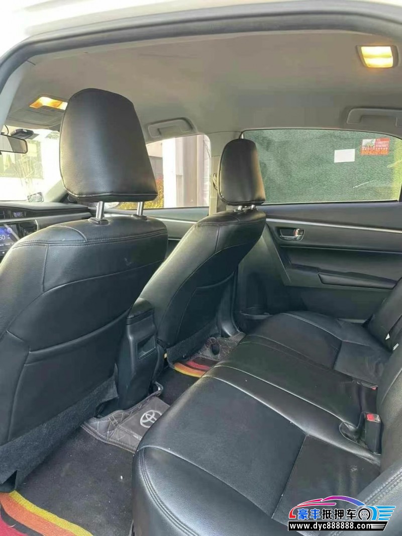 17年丰田卡罗拉轿车抵押车出售