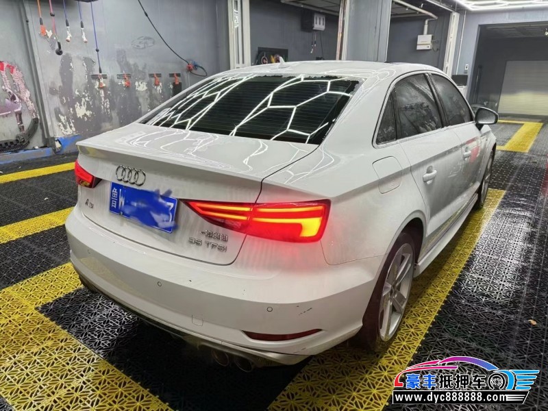 18年奥迪A3轿车抵押车出售