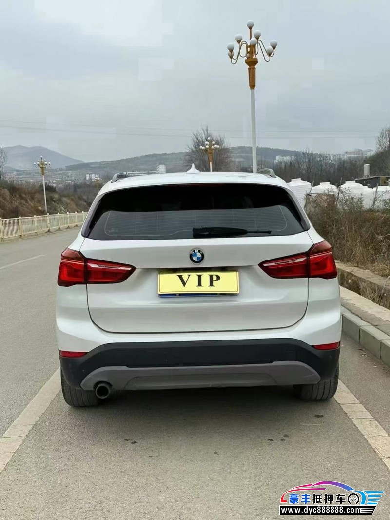 17年宝马X1轿车抵押车出售