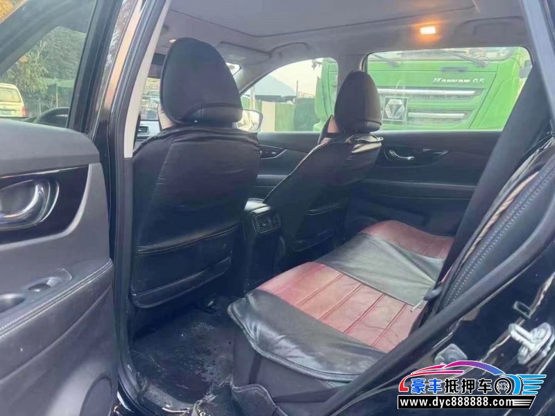 21年日产奇骏轿车抵押车出售