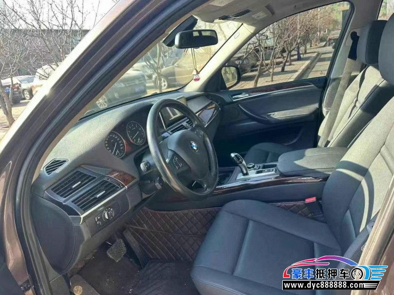 13年宝马X5轿车抵押车出售