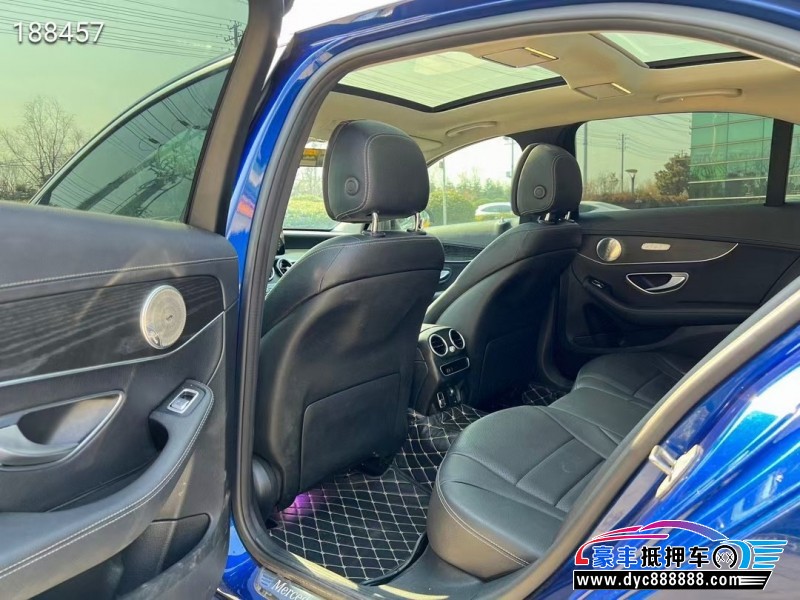 21年奔驰C轿车抵押车出售