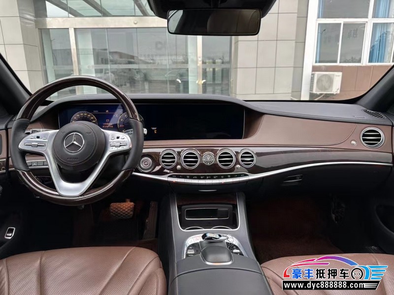 19年奔驰S轿车抵押车出售