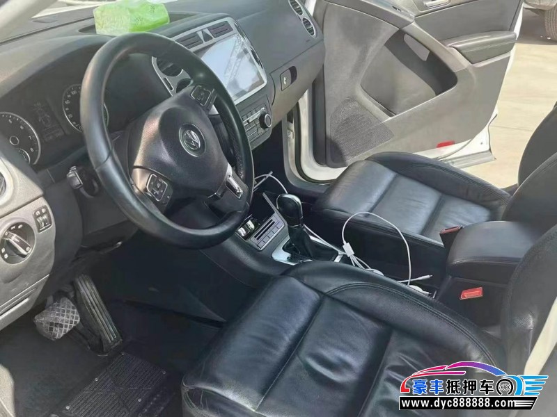 12年大众途观轿车抵押车出售