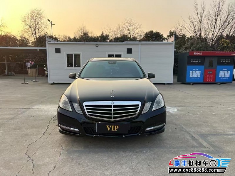 11年奔驰E轿车抵押车出售