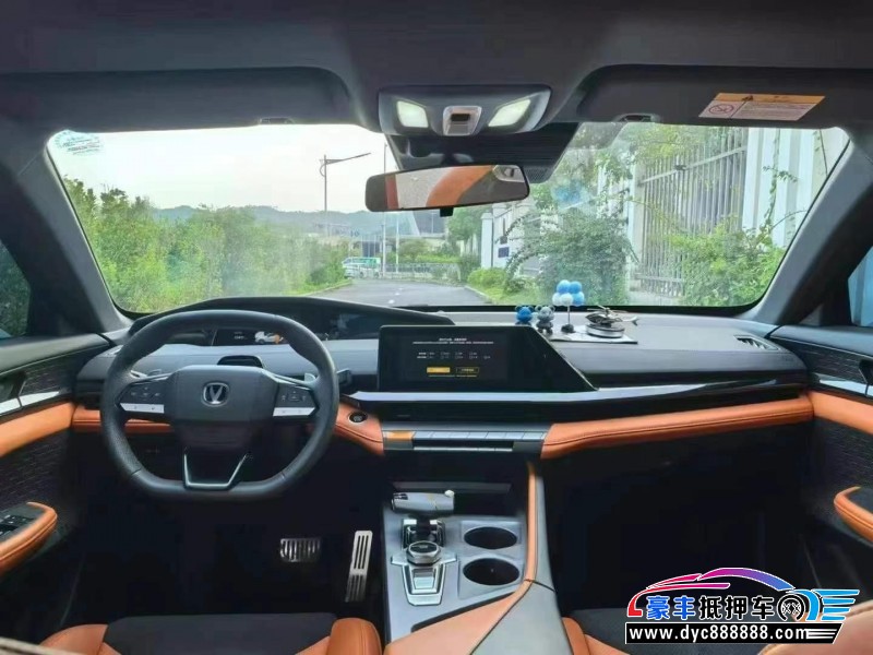 24年长安长安UNI轿车抵押车出售