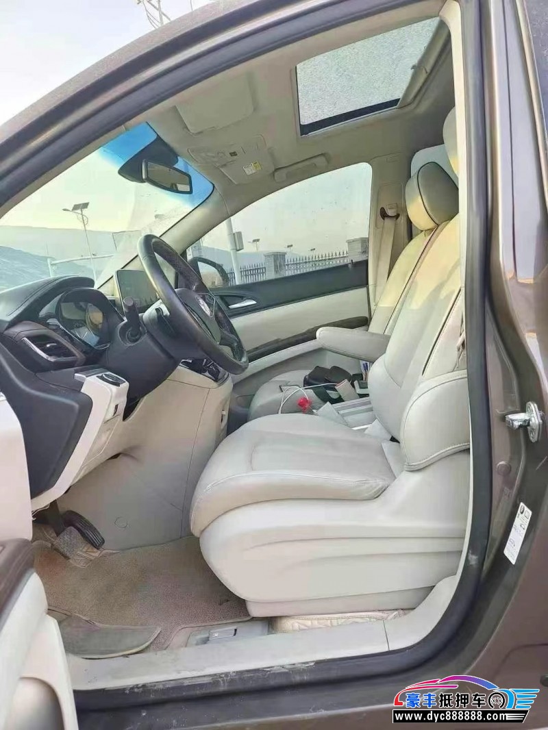 21年别克GL8轿车抵押车出售