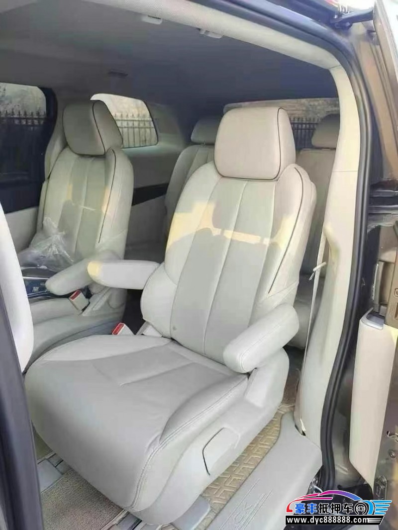 21年别克GL8轿车抵押车出售