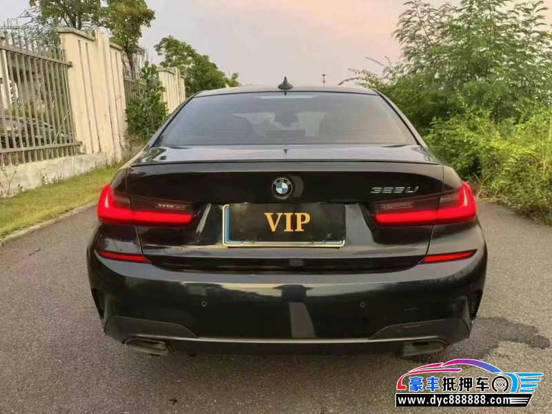 20年宝马3系轿车抵押车出售