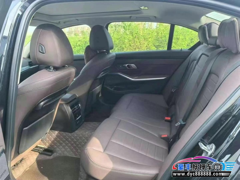 20年宝马3系轿车抵押车出售