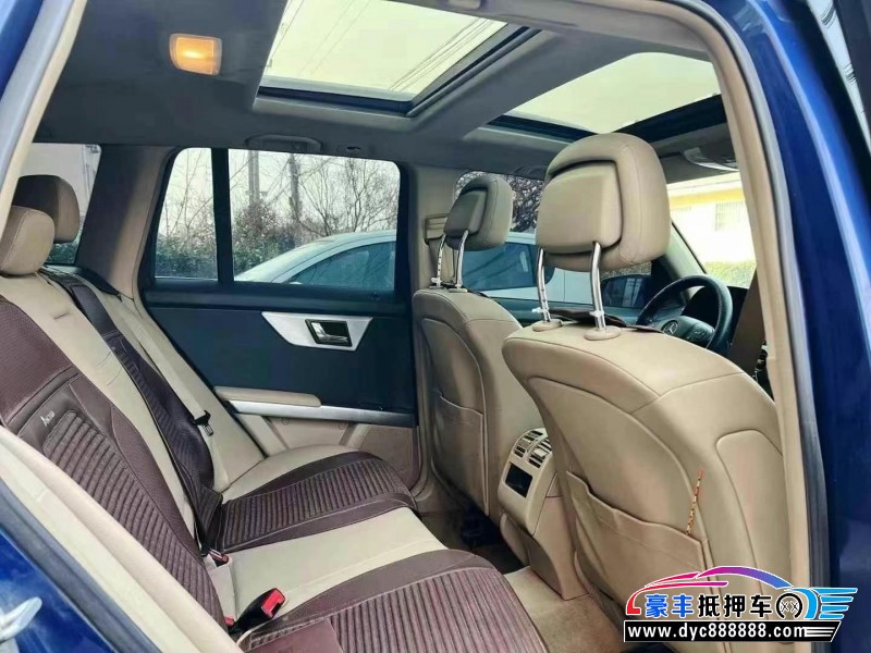 11年奔驰GLK轿车抵押车出售