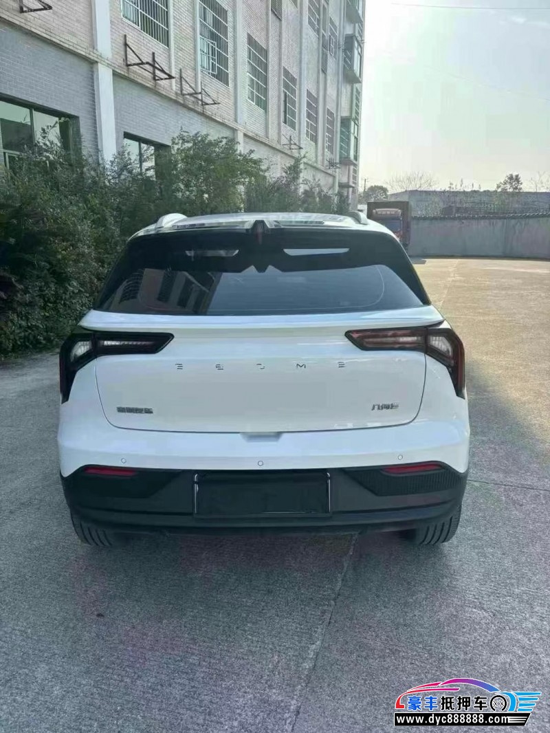 24年吉利几何轿车抵押车出售