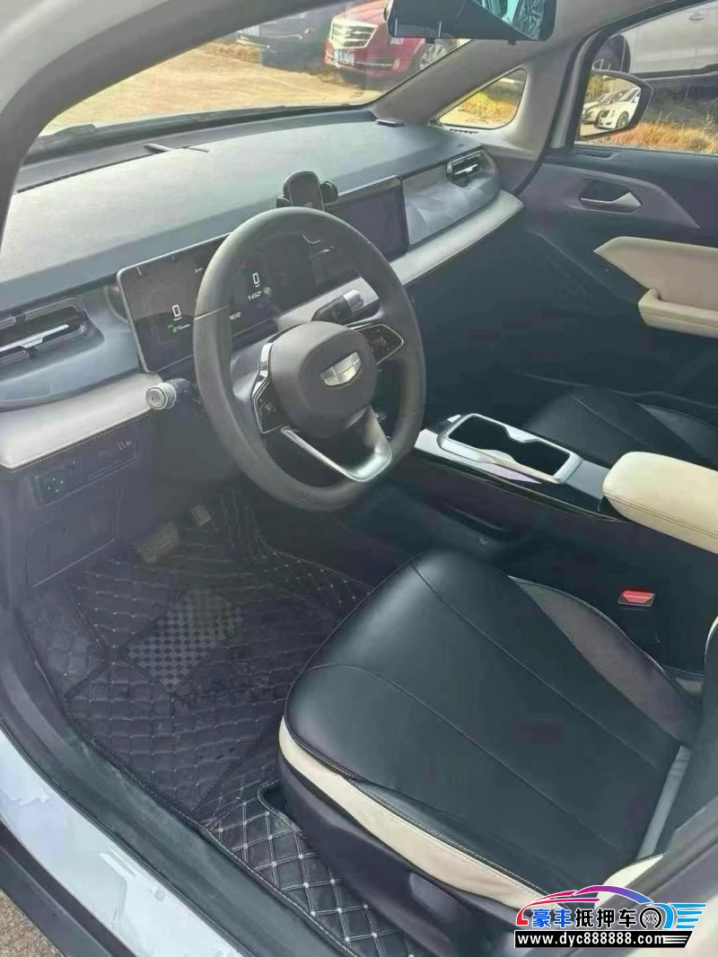 24年吉利几何轿车抵押车出售