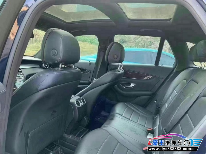 17年奔驰GLC轿车抵押车出售