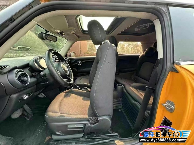 16年宝马MINI轿车抵押车出售