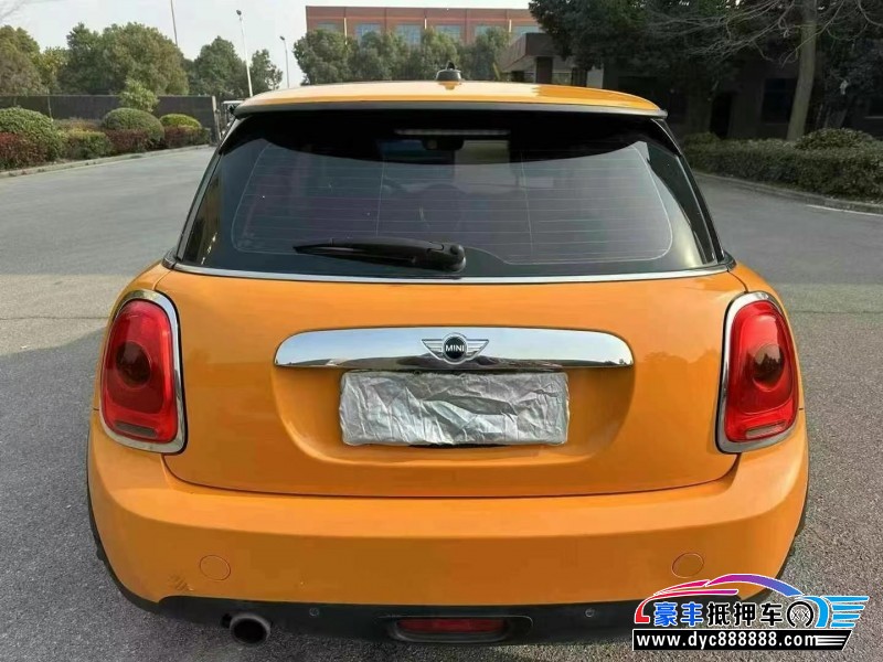 16年宝马MINI轿车抵押车出售