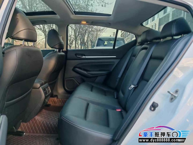 24年日产天籁轿车抵押车出售