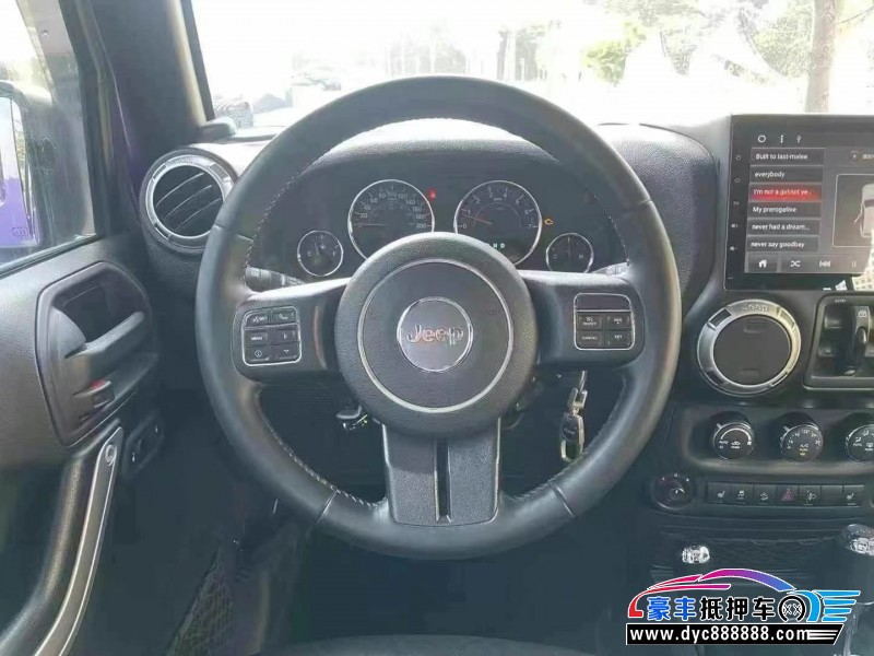 18年Jeep牧马人轿车抵押车出售