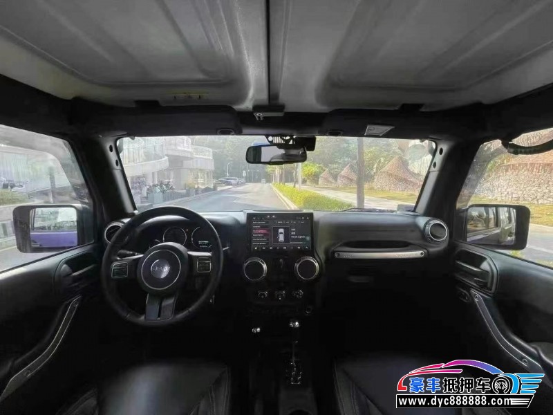 18年Jeep牧马人轿车抵押车出售