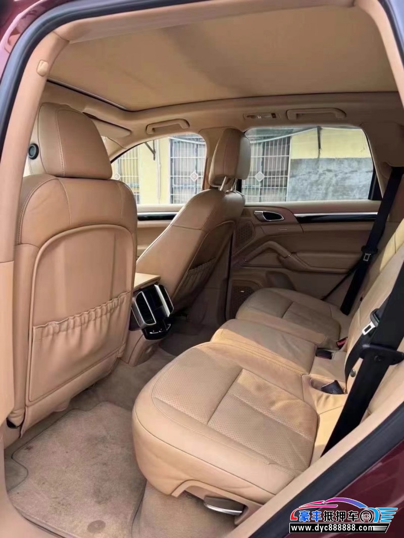 13年保时捷卡宴SUV抵押车出售